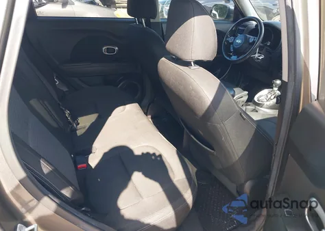 2017 Kia Soul + z USA, uszkodzony, nr VIN KNDJP3A59H7411038